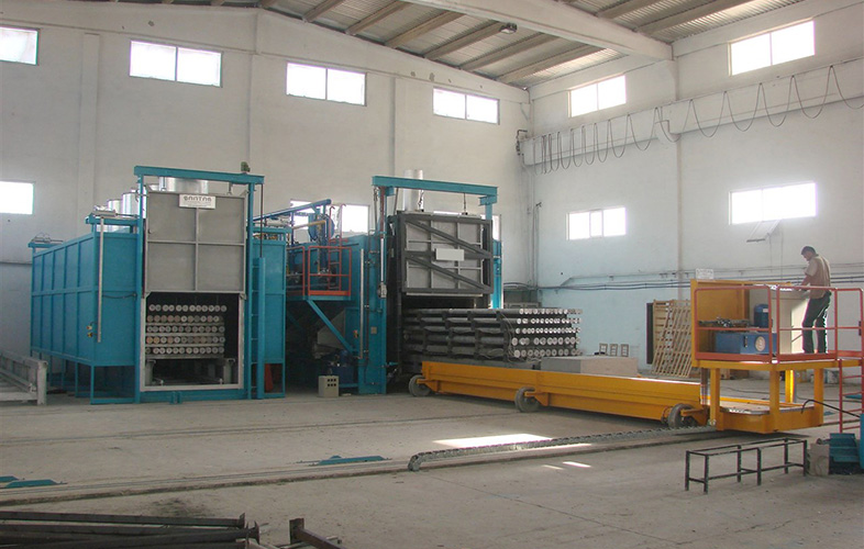 It has a specially designed cooling cabinet that provides faster and homogeneous cooling required by the process.